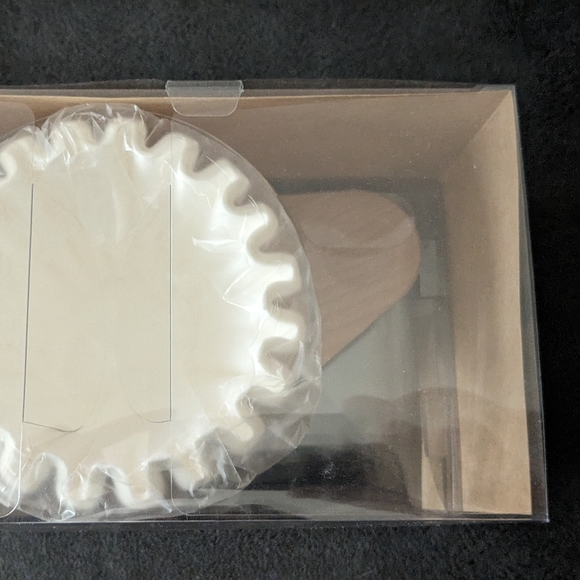 Kalita Wave Glass and Neo Wood Coffee Dripper - Picture 4 of 4